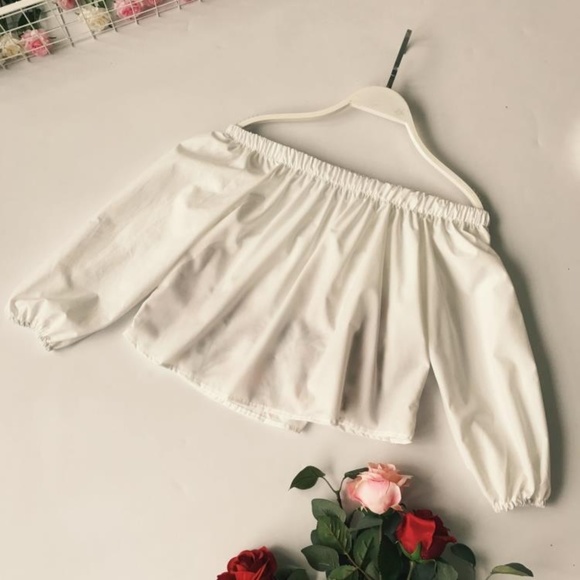 White Off-shoulder Top with Embroidery - Picture 3 of 6
